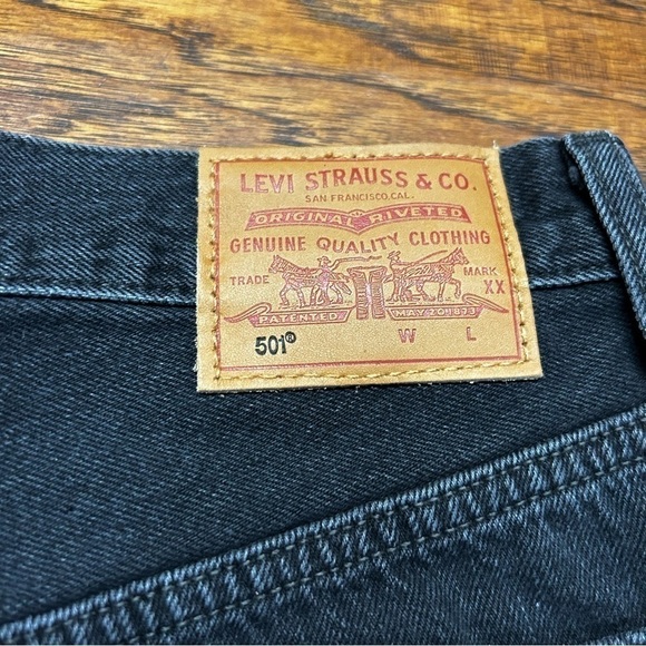 Levi’s 501 button fly denim jorts shorts - Picture 3 of 7